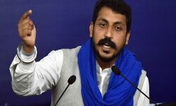 चंद्रशेखर आजाद इन बड़े नेता के सामने यहां से ठोकेंगे ताल चंद्रशेखर आजाद इन बड़े नेता के सामने यहां से ठोकेंगे ताल