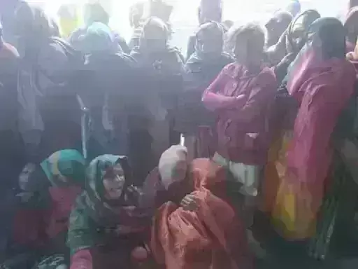 आग में जले घर के 2 चिराग, मचा कोहराम आग में जले घर के 2 चिराग, मचा कोहराम