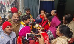 कपिल देव ने किया जनसंपर्क-घर घर जाकर मांगे वोट- बताएं सरकार के काम कपिल देव ने किया जनसंपर्क-घर घर जाकर मांगे वोट- बताएं सरकार के काम