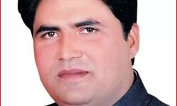 सपा में गए इस प्रत्याशी का यूटर्न बोला- मैं अपनी पार्टी का सिपाही सपा में गए इस प्रत्याशी का यूटर्न बोला- मैं अपनी पार्टी का सिपाही