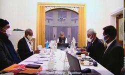 किसानों को जागरूक कर मंडियों में ई-पेमेंट को दे बढ़ावा-गहलोत किसानों को जागरूक कर मंडियों में ई-पेमेंट को दे बढ़ावा-गहलोत