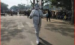 ईवीएम को संक्रमण से बचाने को पीपीई किट पहनकर पहुंचा प्रत्याशी-मची खलबली