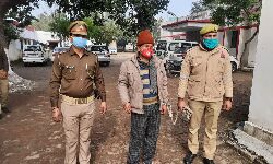 खाली पड़े प्लाट में चलती मिली अवैध शस्त्र फैक्ट्री-एक गिरफ्तार