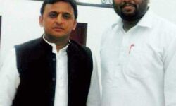 अखिलेश जी के द्वारा दिये गए सम्मान का आभारी हूँ - गौरव जैन अखिलेश जी के द्वारा दिये गए सम्मान का आभारी हूँ - गौरव जैन