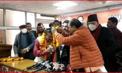 पूर्व प्रदेशाध्यक्ष अपने दल को झटका देकर हुए बीजेपी में शामिल पूर्व प्रदेशाध्यक्ष अपने दल को झटका देकर हुए बीजेपी में शामिल