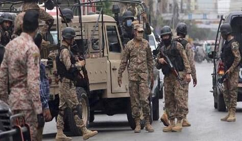 सुरक्षा चौकी पर आतंकवादी हमला - 10 सैनिकों की मौत