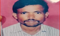 शराब पिलाकर दोस्तों ने जंगल में की युवक की हत्या बेरहमी से किया मर्डर शराब पिलाकर दोस्तों ने जंगल में की युवक की हत्या बेरहमी से किया मर्डर