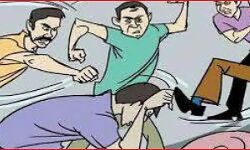 इश्क में अदावत-प्रेमिका के भाई को मारा चाकू-गांव वालों ने किया यह हाल इश्क में अदावत-प्रेमिका के भाई को मारा चाकू-गांव वालों ने किया यह हाल