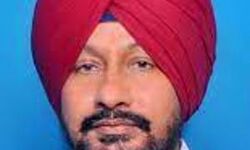 मुख्यमंत्री के भाई ने निर्दलीय प्रत्याशी के तौर पर भरा नामांकन