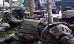 12 घंटे में सुरक्षा बलों ने मुठभेड़ में मार गिराये पांच आतंकवादी 12 घंटे में सुरक्षा बलों ने मुठभेड़ में मार गिराये पांच आतंकवादी