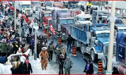 वैक्सीन के विरोध में पीएम आवास हजारों प्रदर्शनकारियों ने घेरा वैक्सीन के विरोध में पीएम आवास हजारों प्रदर्शनकारियों ने घेरा