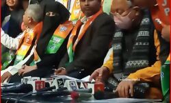 भारतीय जनता पार्टी में शामिल होकर भगवा हुई मौलाना की पुत्रवधू भारतीय जनता पार्टी में शामिल होकर भगवा हुई मौलाना की पुत्रवधू