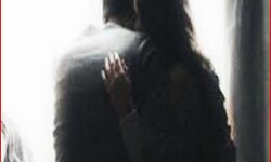 आपत्तिजनक हालत में पकड़े गए दारोगा ने प्रेमिका के पति को दिखाई पिस्टल