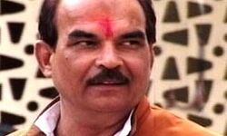 बाहुबली नेता ने चुनावी रण से वापस खींचे कदम - बेटे को उतारा मैदान में बाहुबली नेता ने चुनावी रण से वापस खींचे कदम - बेटे को उतारा मैदान में