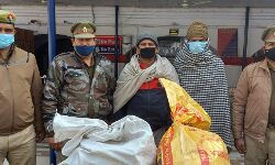 जंगल में धधक रही थी कच्ची शराब की भट्टी- पहुंची पुलिस किया यह हाल