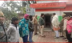 चुनावी गहमागहमी में निर्माणाधीन मंदिर की मूर्तियां खंडित-ग्रामीणों का हंगामा