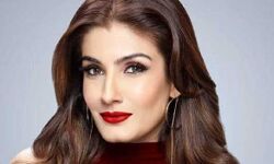 रवीना टंडन ने टिप टिप बरसा पानी पर फिर किया डांस