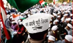 अब इस दल के समर्थकों पर हुआ हमला-गाड़ियों के शीशे चटकाए अब इस दल के समर्थकों पर हुआ हमला-गाड़ियों के शीशे चटकाए