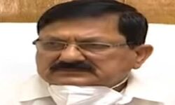 उच्च न्यायालय में सुनवाई से पहले हिजाब को लेकर विरोध-प्रदर्शन तेज उच्च न्यायालय में सुनवाई से पहले हिजाब को लेकर विरोध-प्रदर्शन तेज