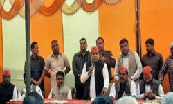 अखिलेश के 22 बड़े वादे-12वीं पास को लैपटॉप, मुफ्त वाईफाई-15 दिन में भुगतान अखिलेश के 22 बड़े वादे-12वीं पास को लैपटॉप, मुफ्त वाईफाई-15 दिन में भुगतान