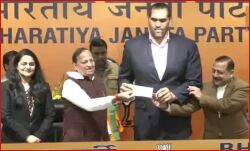 WWE के बड़े पहलवान BJP में शामिल होकर हुए भगवाधारी WWE के बड़े पहलवान BJP में शामिल होकर हुए भगवाधारी