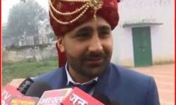 पहले मतदान उसके बाद बहू-अब लेकर जाएंगे बारात पहले मतदान उसके बाद बहू-अब लेकर जाएंगे बारात