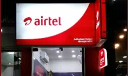 निजी दूरसंचार कंपनी की इंटरनेट सेवा ठप रहने से मचा हड़कंप