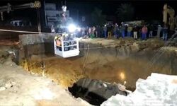 नहर में फसे 7 श्रमिकों को सुरक्षित निकाला गया- 2 की तलाश जारी नहर में फसे 7 श्रमिकों को सुरक्षित निकाला गया- 2 की तलाश जारी