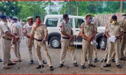 25 वर्षीय युवती से सामूहिक दुष्कर्म- दूसरी मंजिल से नीचे फेंका 25 वर्षीय युवती से सामूहिक दुष्कर्म- दूसरी मंजिल से नीचे फेंका