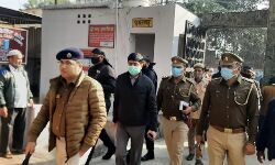 एसएसपी भ्रमणशील-बूथों पर अराजकता फैलाने वालों का होगा इलाज एसएसपी भ्रमणशील-बूथों पर अराजकता फैलाने वालों का होगा इलाज