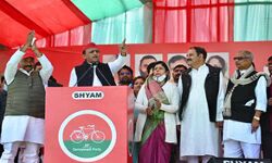 दस मार्च को भाजपा के लिए बंद हो जायेंगे बुंदेलखंड के दरवाजे: अखिलेश दस मार्च को भाजपा के लिए बंद हो जायेंगे बुंदेलखंड के दरवाजे: अखिलेश