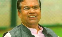 केंद्रीय मंत्री फग्गन कुलस्ते ने दिया विवादित बयान केंद्रीय मंत्री फग्गन कुलस्ते ने दिया विवादित बयान