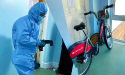 दो साल से आ रही थी पड़ोसियों को बदबू- शिकायत के बाद पहुंची पुलिस हुई हैरान