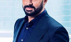 घूमर में क्रिकेट कोच की भूमिका में नजर आयेंगे यह अभिनेता