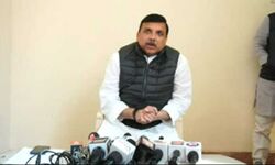 आप ने की, भाजपा विधायक को चुनाव लड़ने से प्रतिबंधित करने की मांग आप ने की, भाजपा विधायक को चुनाव लड़ने से प्रतिबंधित करने की मांग