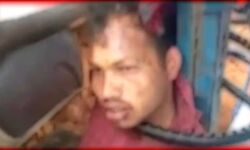 ट्रैक्टर पलटने से स्टेरिंग में फंसी चालक की गर्दन- फिर हुआ यह काम ट्रैक्टर पलटने से स्टेरिंग में फंसी चालक की गर्दन- फिर हुआ यह काम