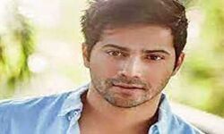 वरुण धवन ने सारा अली खान के साथ थ्रोबैक तस्वीर शेयर की