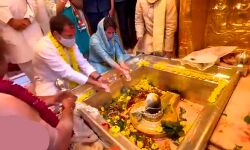 राहुल, प्रियंका ने काशी विश्वनाथ मंदिर में दर्शन पूजन किया