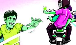 बाइक सवार बदमाश मोबाइल झपटकर भागे- पीडित ने सिखाया ऐसे सबक बाइक सवार बदमाश मोबाइल झपटकर भागे- पीडित ने सिखाया ऐसे सबक