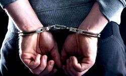 IAS बन कर करोड़ों की ठगी करने वाला धरा गया IAS बन कर करोड़ों की ठगी करने वाला धरा गया