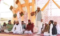 खड़े होकर खाना खाने पर पाबंदी-डीजे बजाने पर नहीं पढ़ाएंगे निकाह खड़े होकर खाना खाने पर पाबंदी-डीजे बजाने पर नहीं पढ़ाएंगे निकाह