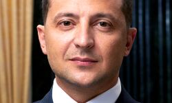 जेलेंस्की ने की रूस पर अधिक प्रतिबंध लगाने की मांग जेलेंस्की ने की रूस पर अधिक प्रतिबंध लगाने की मांग