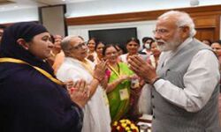 नारी शक्ति को भारत की विकास यात्रा में आगे रखने का प्रयास- मोदी नारी शक्ति को भारत की विकास यात्रा में आगे रखने का प्रयास- मोदी