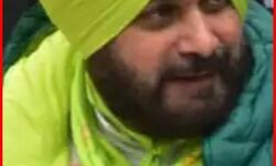 एग्जिट पोल के नतीजे आते ही सिद्धू पर बुरी तरह पिल पड़े नेता फोड़ा ठीकरा एग्जिट पोल के नतीजे आते ही सिद्धू पर बुरी तरह पिल पड़े नेता फोड़ा ठीकरा