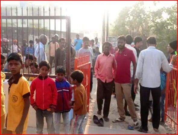 शिव मंदिर में शेषनाथ की प्रतिमा क्षतिग्रस्त- दानपात्र चोरी शिव मंदिर में शेषनाथ की प्रतिमा क्षतिग्रस्त- दानपात्र चोरी