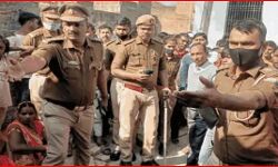 जहरीली शराब से हुई 13 लोगों की मौत की गाज उप आबकारी आयुक्त पर गिरी जहरीली शराब से हुई 13 लोगों की मौत की गाज उप आबकारी आयुक्त पर गिरी