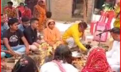 मतलबी निकले बीजेपी नेता जिनके लिए की दुआ उन्हीं ने छुपाया मुंह मतलबी निकले बीजेपी नेता जिनके लिए की दुआ उन्हीं ने छुपाया मुंह