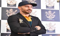 रॉयल चैलेंजर्स बेंगलुरु के नए कप्तान बने फाफ डू प्लेसिस रॉयल चैलेंजर्स बेंगलुरु के नए कप्तान बने फाफ डू प्लेसिस