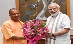 योगी दिल्ली में, नई सरकार के गठन को लेकर विचार मंथन