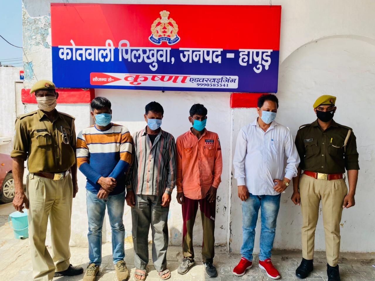 पुलिस ने वारन्टियों की गिरफ्तारी का चौका मारकर भेजे जेल